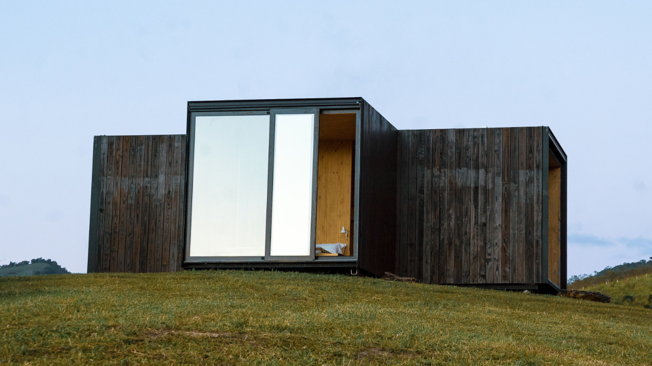 Garden office with wooden finish, located in the hills